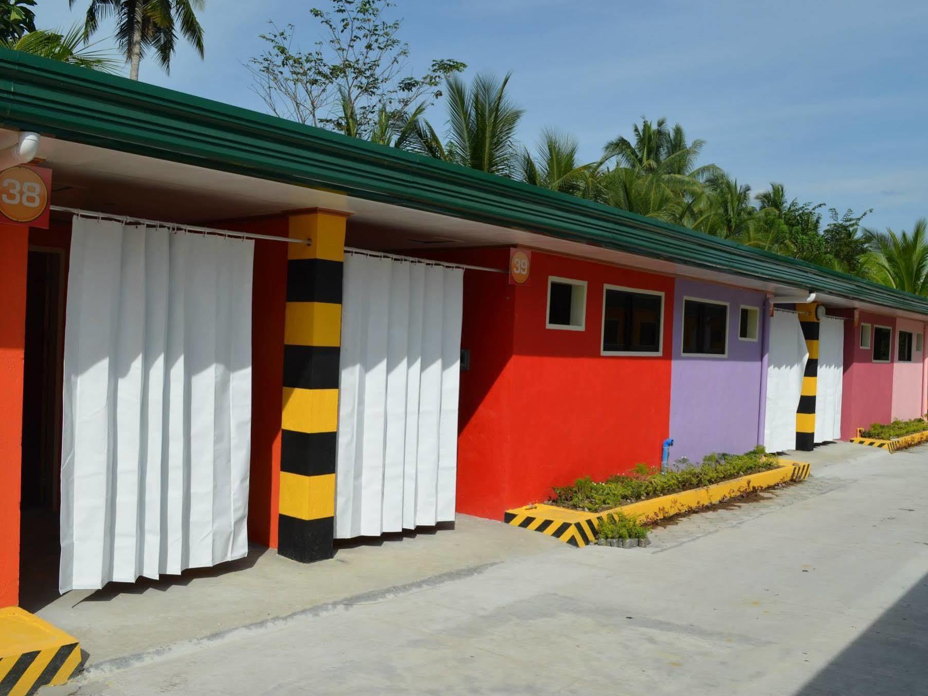 Rainbow Romanz Garden Inn Tagum Exteriér fotografie